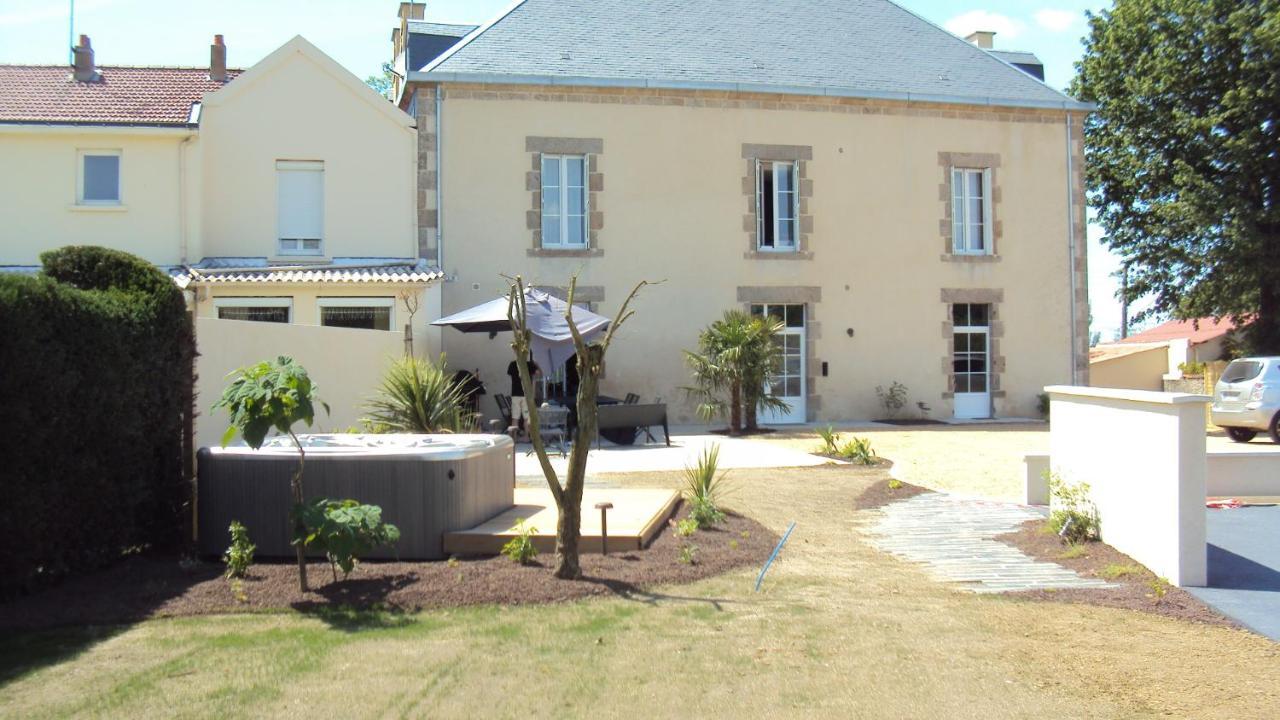 Hotel Maison Marie Barrault Les Herbiers Exterior foto